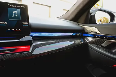 BMW M5 Touring 2025 GCC 4.4L Twin Turbo V8 PHEV Agency Warranty Full Service History 728hp-8