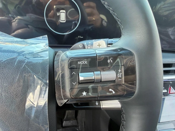 Hyundai Santa Fe 2.0T GDi 8A/T Explorer Pro – 2025 Model (Chinese Specs)
