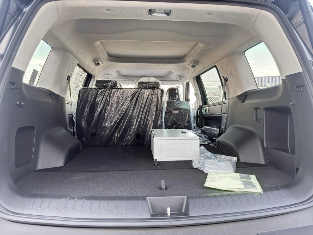 Hyundai Santa Fe 2.0T GDi 8A/T Explorer Pro – 2025 Model (Chinese Specs)-10-10
