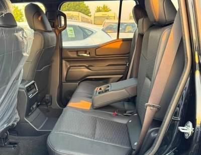 Toyota Prado ADVENTURE TURBO TOYOTA PRADO ADVENTURE TURBO || 2.8L V4 DIESEL / HIGH OPTION / 360* CAMERA / COOL BOX  Only for Afri-10