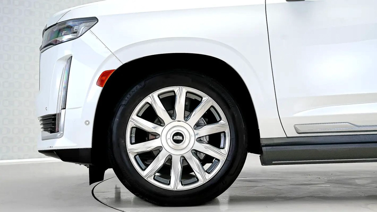 Cadillac Escalade Premium Luxury -3-3