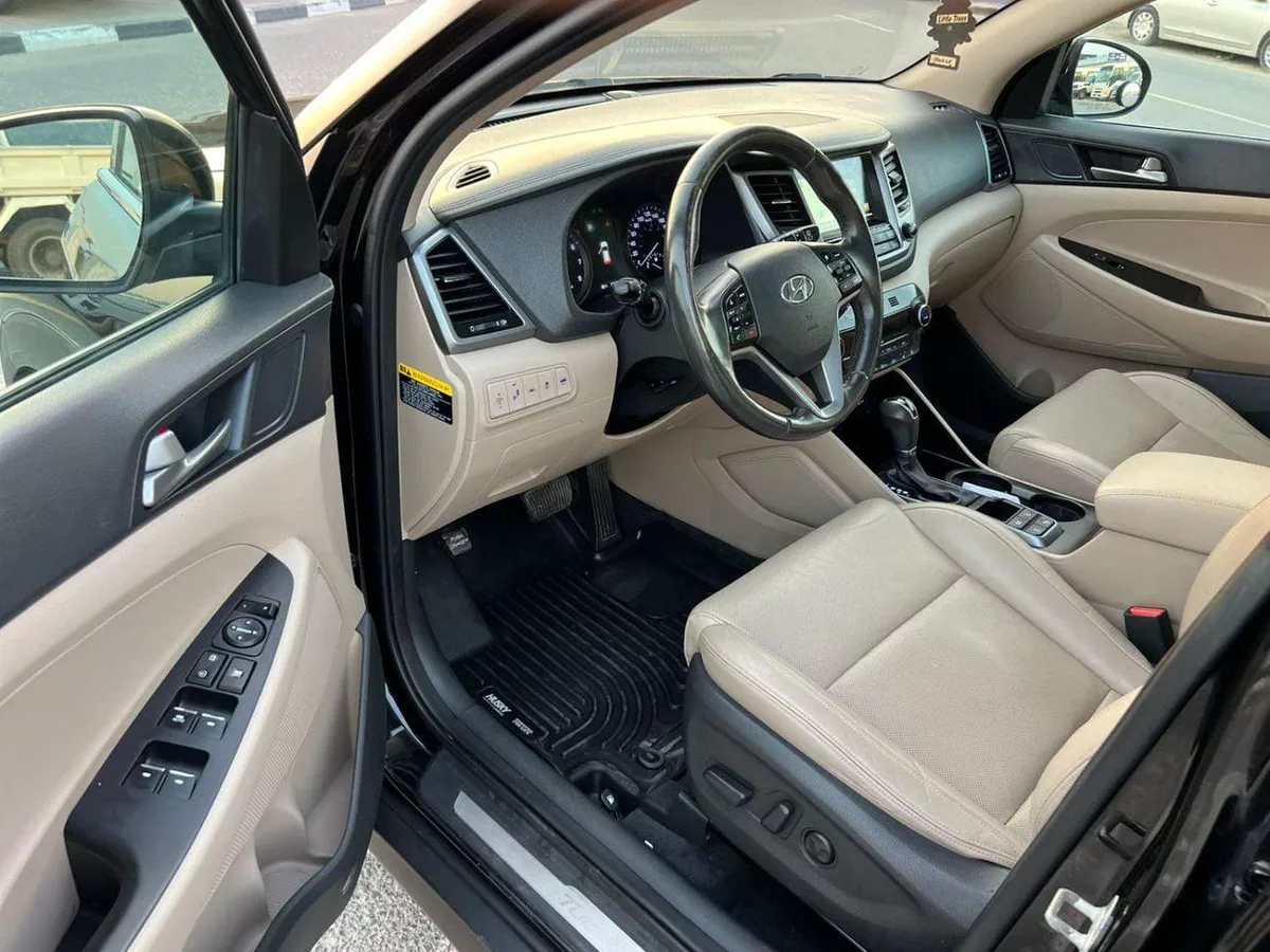 Hyundai Tucson 2016  Hyundai Tucson Limited 1.6 Turbo V4 - Panoramic View - Rear Camera With Radar & Sensor AWD 4x4-9-0
