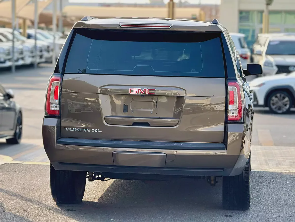 جيمس يوكن CLخليجي GMC Yukon XL 2016 GCC Specs - Excellent Condition-11-11