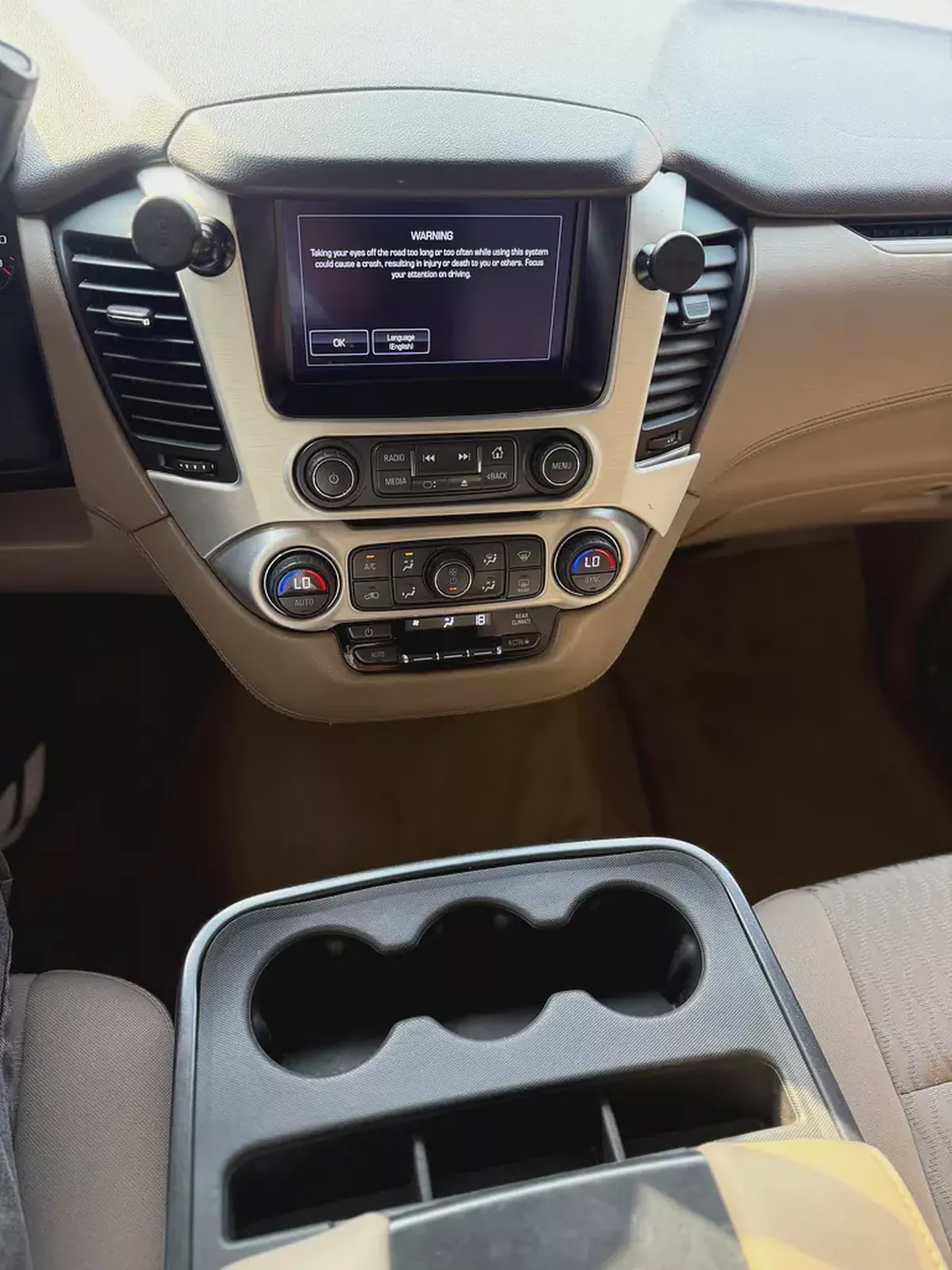 جيمس يوكن CLخليجي GMC Yukon XL 2016 GCC Specs - Excellent Condition-17-17
