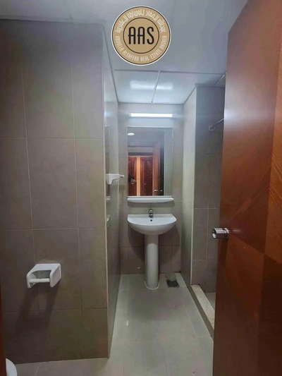 Spacious and luxurious 4bhk with maids room in mankhool near sharaf dg metro station-10
