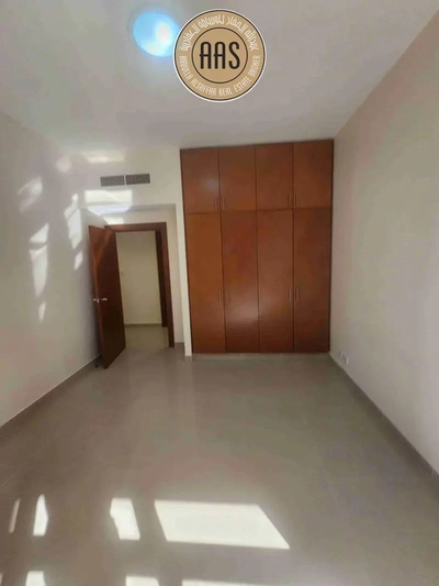Spacious and luxurious 4bhk with maids room in mankhool near sharaf dg metro station-18