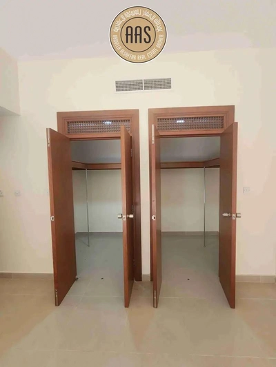 Spacious and luxurious 4bhk with maids room in mankhool near sharaf dg metro station-24