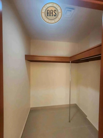 Spacious and luxurious 4bhk with maids room in mankhool near sharaf dg metro station-25