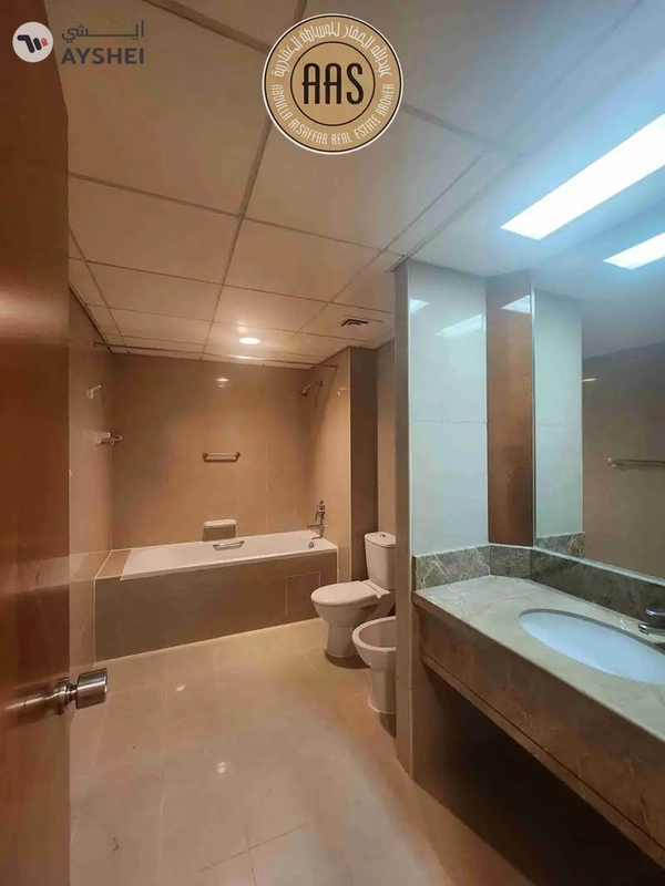 Spacious and luxurious 4bhk with maids room in mankhool near sharaf dg metro station