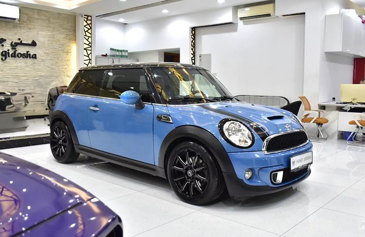 Mini Cooper S ( 2013 Model ) in Blue Color GCC Specs-1-1