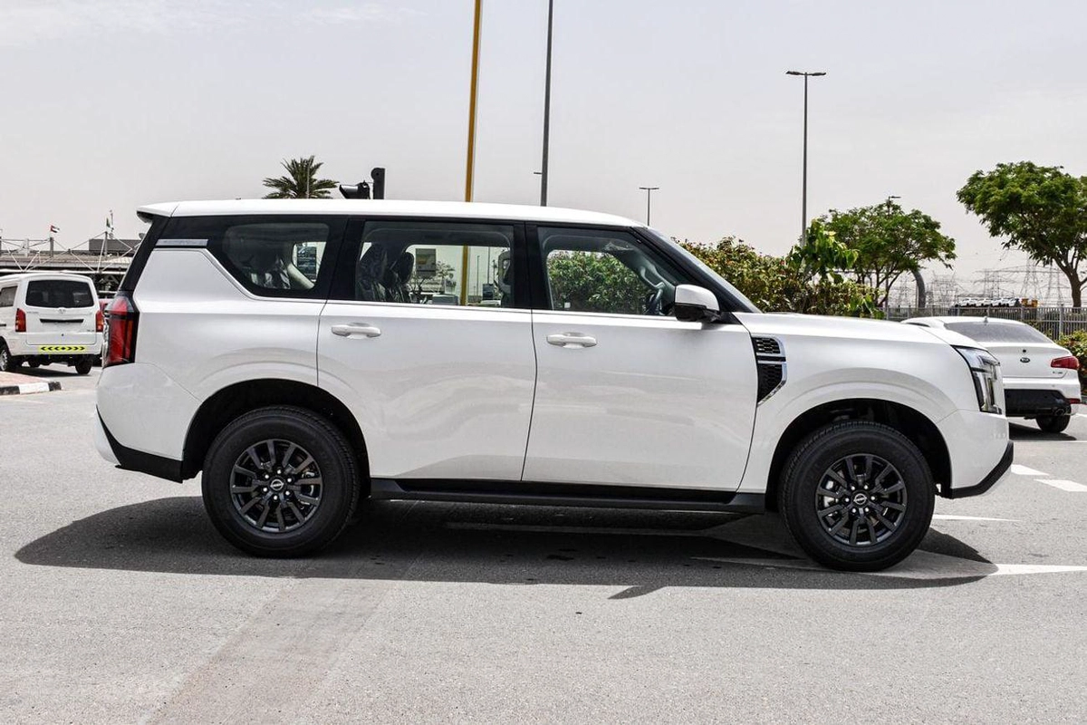 Nissan Patrol 3.8L V6 XE | GCC | Al Rusomani Warranty-19-19