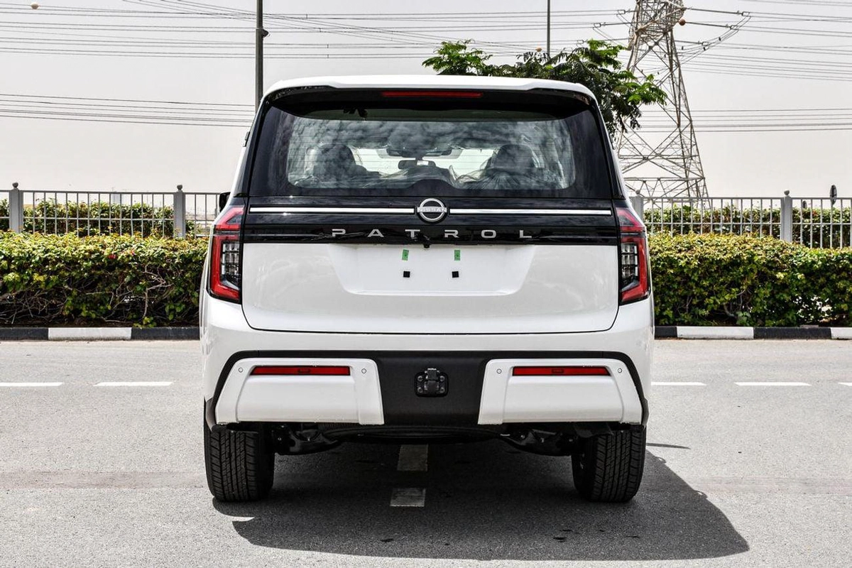 Nissan Patrol 3.8L V6 XE | GCC | Al Rusomani Warranty-24-24