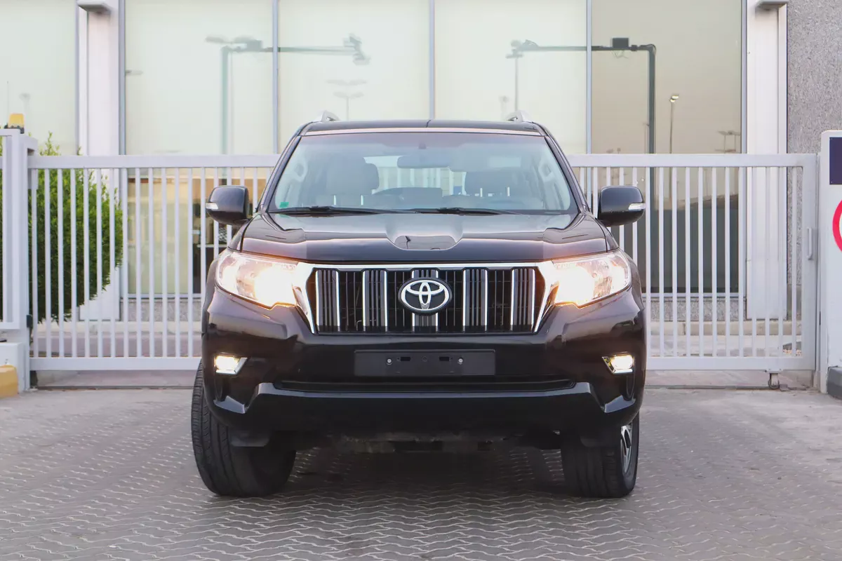 Toyota Prado TXL 2022 GCC Specs - Excellent Condition - Original Paint-2-2