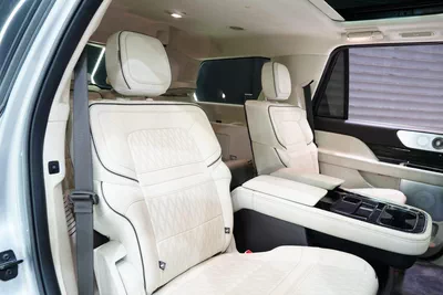 Lincoln Navigator Presidential-8