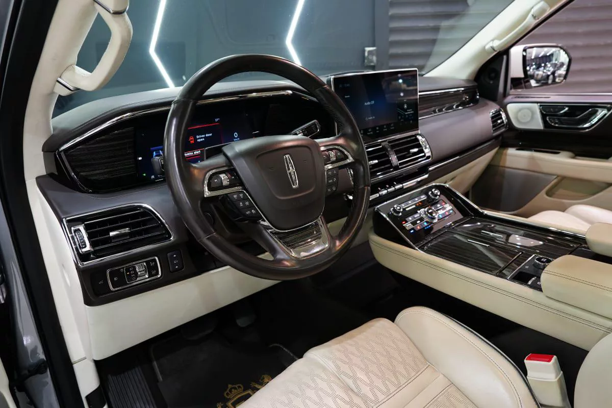 Lincoln Navigator Presidential-1-1
