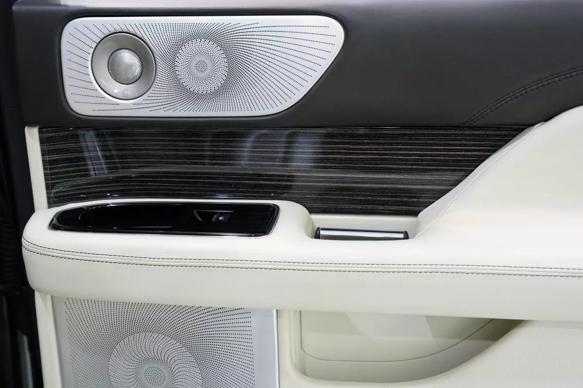 Lincoln Navigator Presidential-2-2