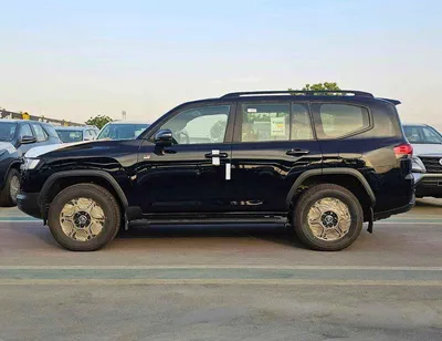 Toyota Land Cruiser GR SPORT || 3.3L Diesel V6 / RADAR / BIG DVD / REAR ENTERTAINMENT DVD / COOL BOX (CODE#LCDGR)-2