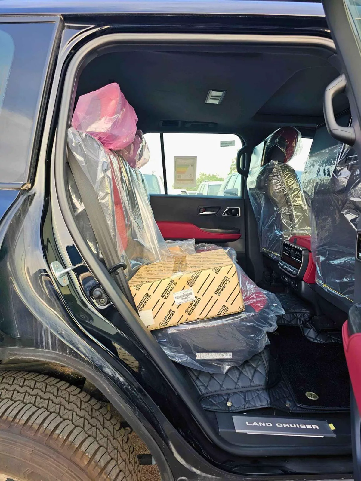 Toyota Land Cruiser GR SPORT || 3.3L Diesel V6 / RADAR / BIG DVD / REAR ENTERTAINMENT DVD / COOL BOX (CODE#LCDGR)-11-0