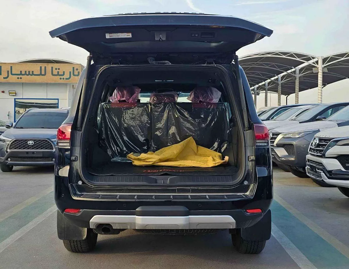 Toyota Land Cruiser GR SPORT || 3.3L Diesel V6 / RADAR / BIG DVD / REAR ENTERTAINMENT DVD / COOL BOX (CODE#LCDGR)-4-0