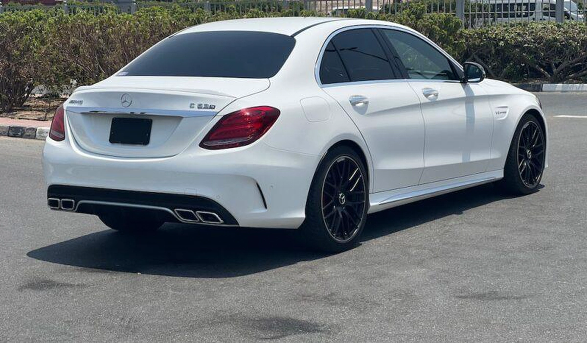 Mercedes C63 S 2017 Model KM 27000-3-3