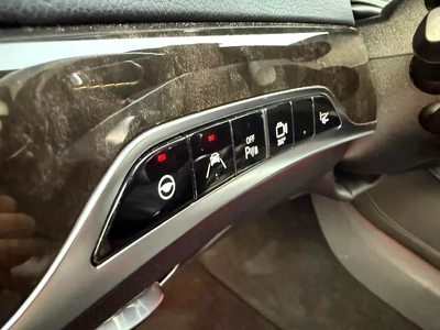 Mercedes-Benz S-Class S 550 2017 - Japanese Specs - GCC Car-2