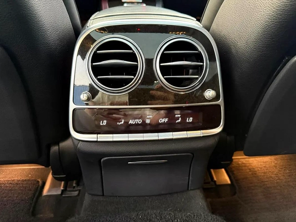 Mercedes-Benz S-Class S 550 2017 - Japanese Specs - GCC Car