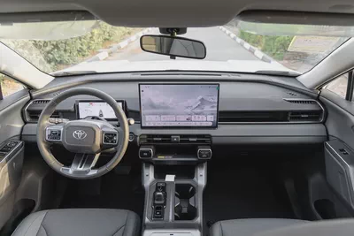 Toyota RAV4 LUXURY | 2026 | 4WD | V4 2.5L Hybrid | Full Option No.1  (EXPORT ONLY)-8