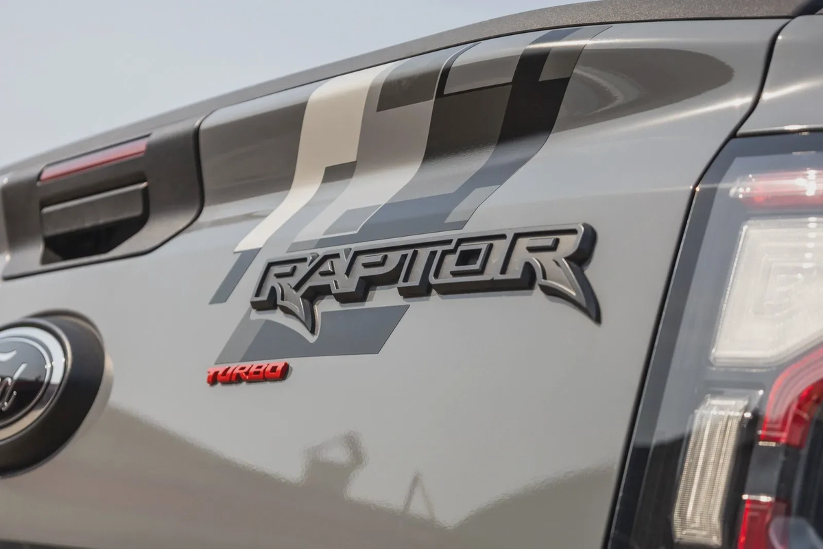 Ford Ranger Raptor 2024-4-4