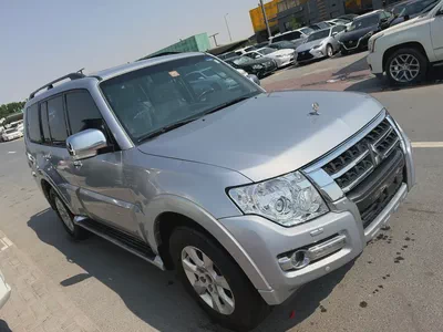 Mitsubishi Pajero 2015  fullopshin GCC Specs Well Maintained-1