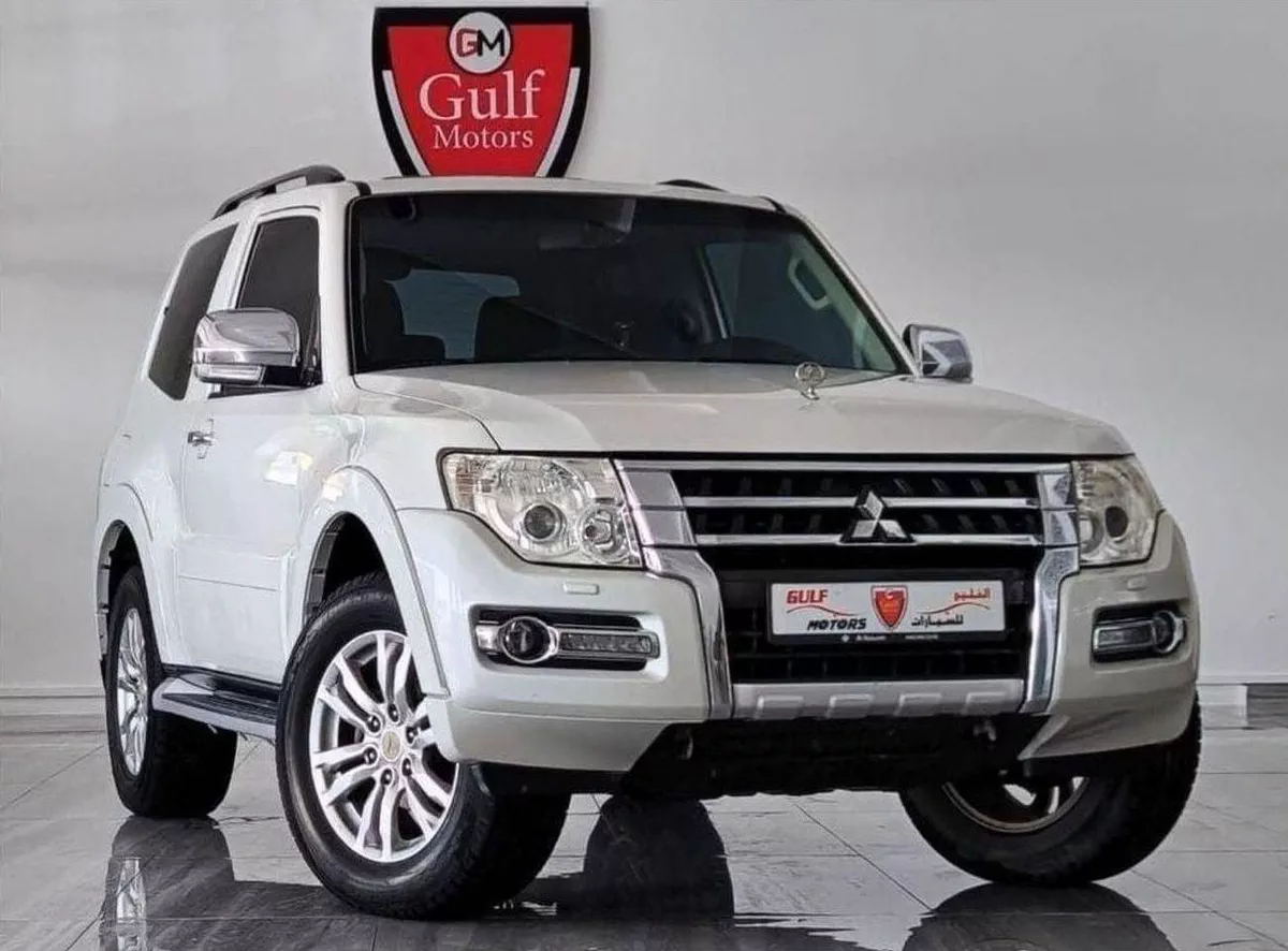 Mitsubishi Pajero GLS HIGHLINE PLATINUM 3.8L-6CYL 2DR - FULL OPTION FULLY SERVICE. Al Habtoor Motors