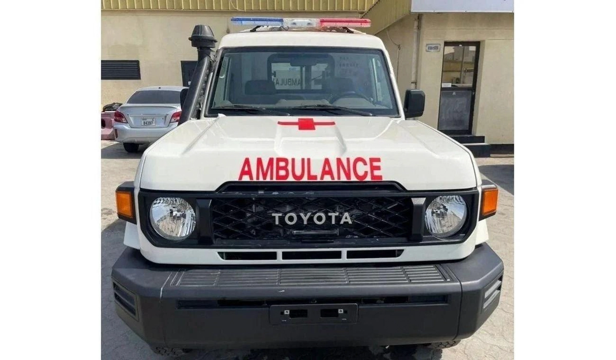 Toyota Land Cruiser 70 Toyota land cruiser hard top lc78 ambulance 4.2L diesel MY2025-1-1