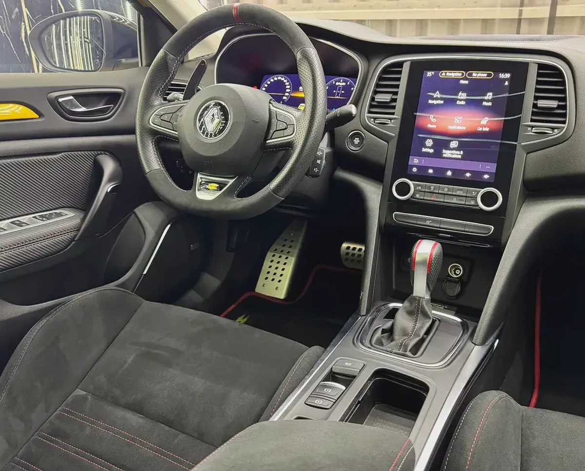 Rare Edition | GCC | Low Mileage | Recently Serviced |Warranty 2027 or 100,000Kms-16-16