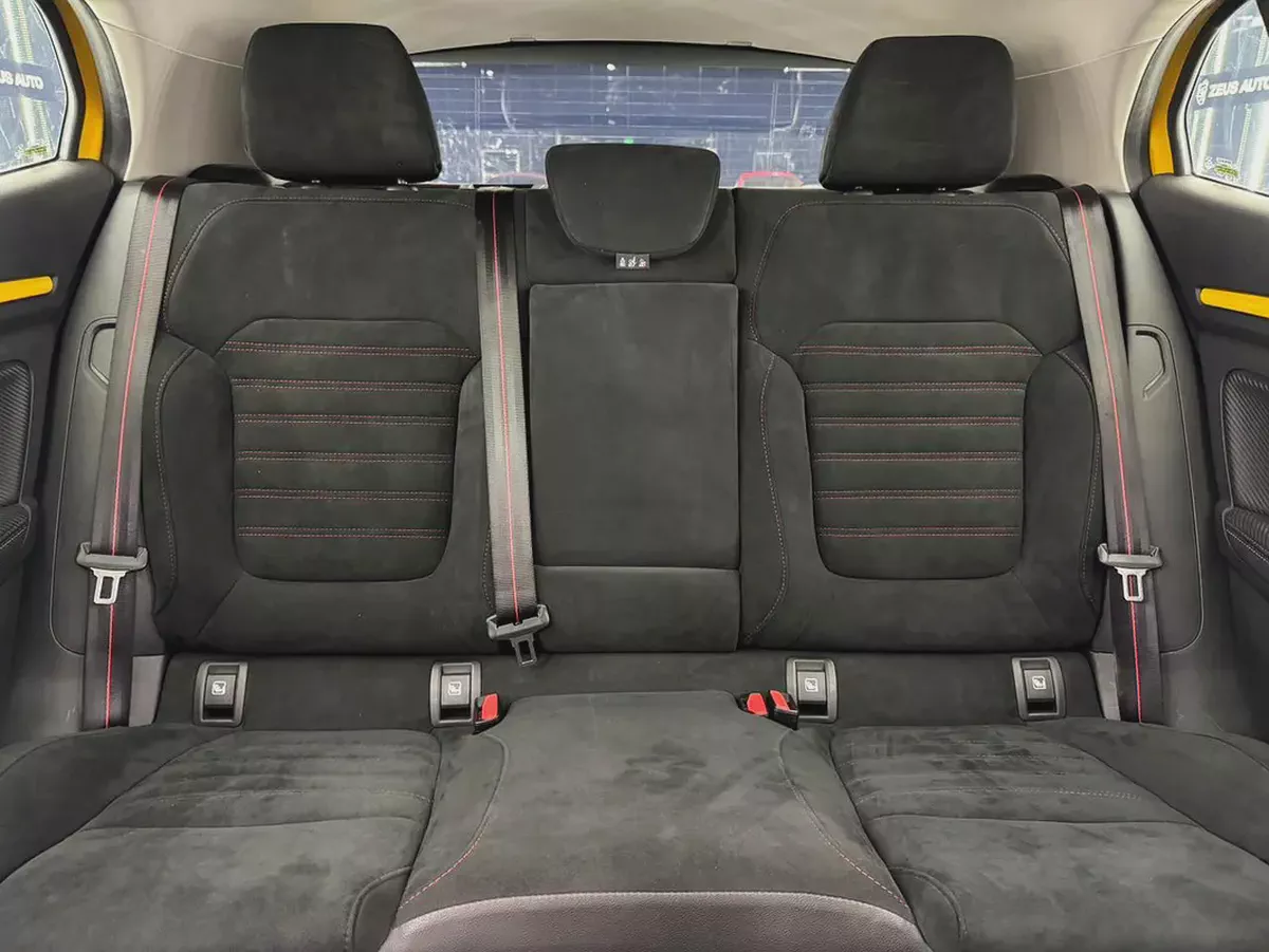 Rare Edition | GCC | Low Mileage | Recently Serviced |Warranty 2027 or 100,000Kms-19-19