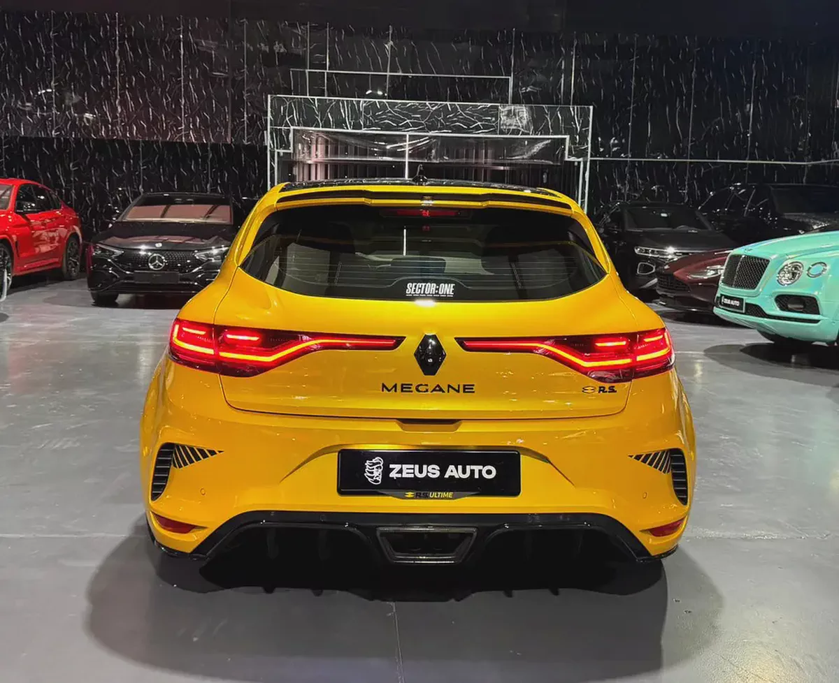 Rare Edition | GCC | Low Mileage | Recently Serviced |Warranty 2027 or 100,000Kms-7-7