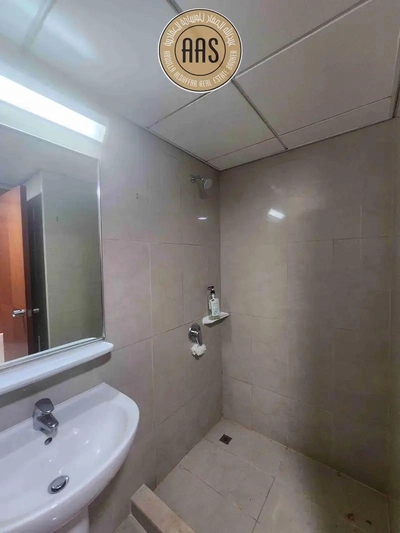 Spacious and luxurious 3bhk with a closed kitchen in mankhool near sharaf dg metro station-7