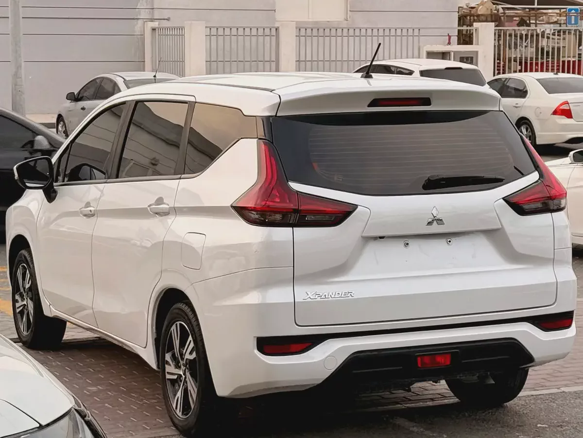 2021 Mitsubishi Xpander GLS | GCC Specs | 7-Seater-3-3