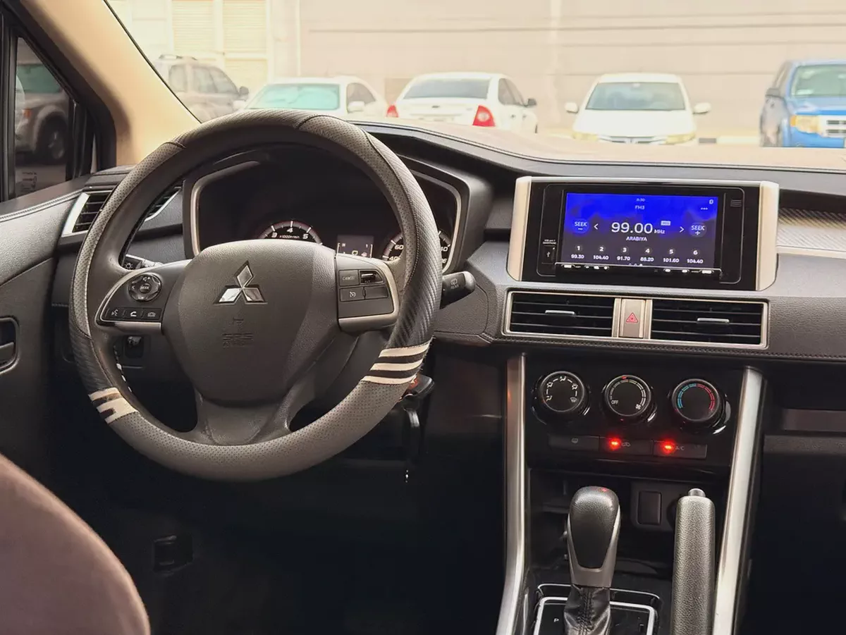 2021 Mitsubishi Xpander GLS | GCC Specs | 7-Seater-7-7