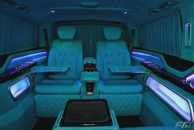 Mercedes Benz V 250 VIP BUSINESS VAN – FULL LUXURY OPTION | BRAND NEW | GCC | 2023-9