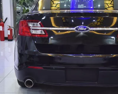 EXCELLENT DEAL for our Ford Taurus ( 2015 Model ) in Black Color American Specs-7