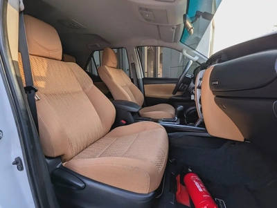 2023 Toyota Fortuner EXR - V4 2.7L 4X4 - Original Paint - GCC Specs - Like New!-10