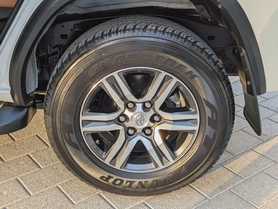 2023 Toyota Fortuner EXR - V4 2.7L 4X4 - Original Paint - GCC Specs - Like New!-8