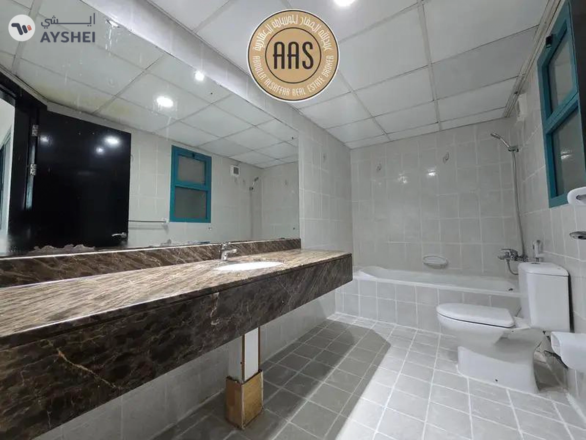 3Bed Apartment | Store Room - Laundry Space | With All Facilities-7-7