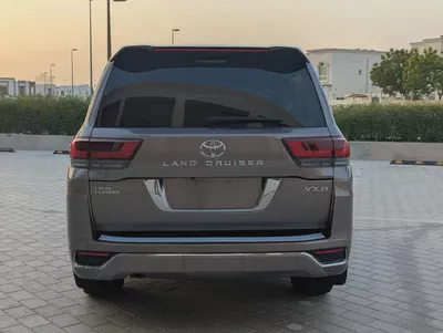 Toyota Land Cruiser VXR 2013 Facelifted 2026 With Interior and Exterior GCC Specs | Well Maintained-15