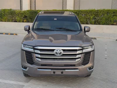 Toyota Land Cruiser VXR 2013 Facelifted 2026 With Interior and Exterior GCC Specs | Well Maintained-16