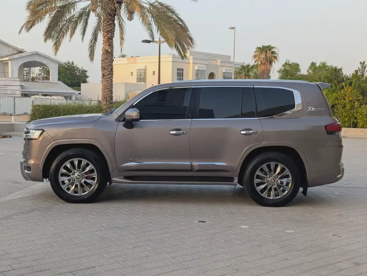 Toyota Land Cruiser VXR 2013 Facelifted 2026 With Interior and Exterior GCC Specs | Well Maintained-11-11