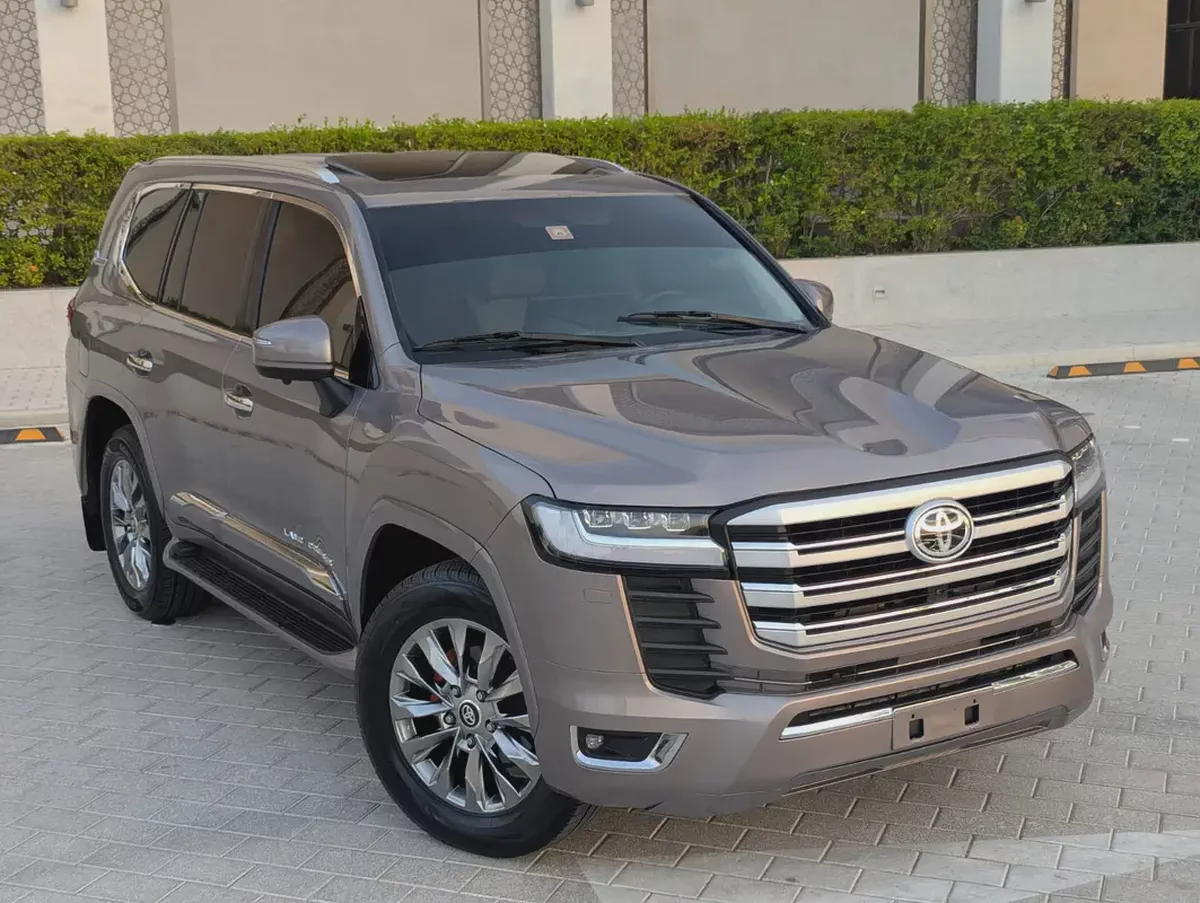 Toyota Land Cruiser VXR 2013 Facelifted 2026 With Interior and Exterior GCC Specs | Well Maintained