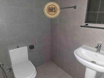 Luxurious 2BR + 3 Bath Ready to Move All Amenities Prime Location-11