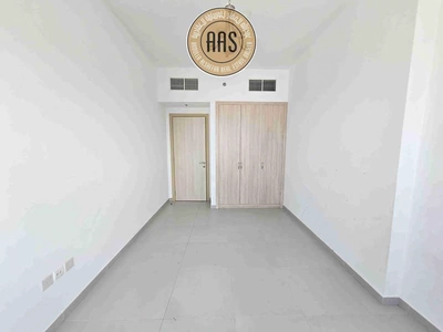 Luxurious 2BR + 3 Bath Ready to Move All Amenities Prime Location-5