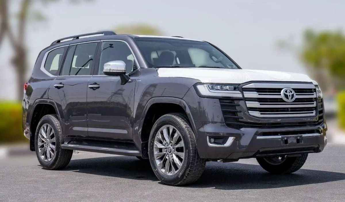 Toyota Land Cruiser VXR LC300 VXR 3.3D AT MY2024 – GREY