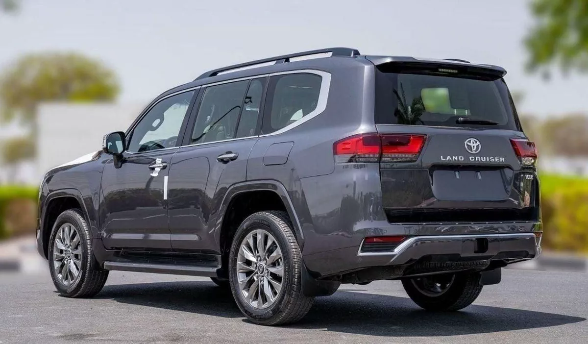 Toyota Land Cruiser VXR LC300 VXR 3.3D AT MY2024 – GREY-6-0